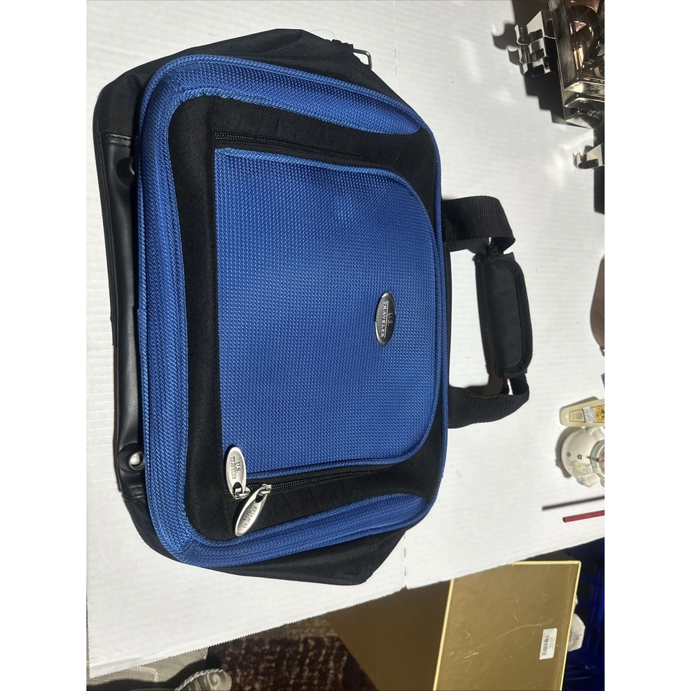Us Travel Bags Shoulder Strap Zip Up Carry On Blue NwT